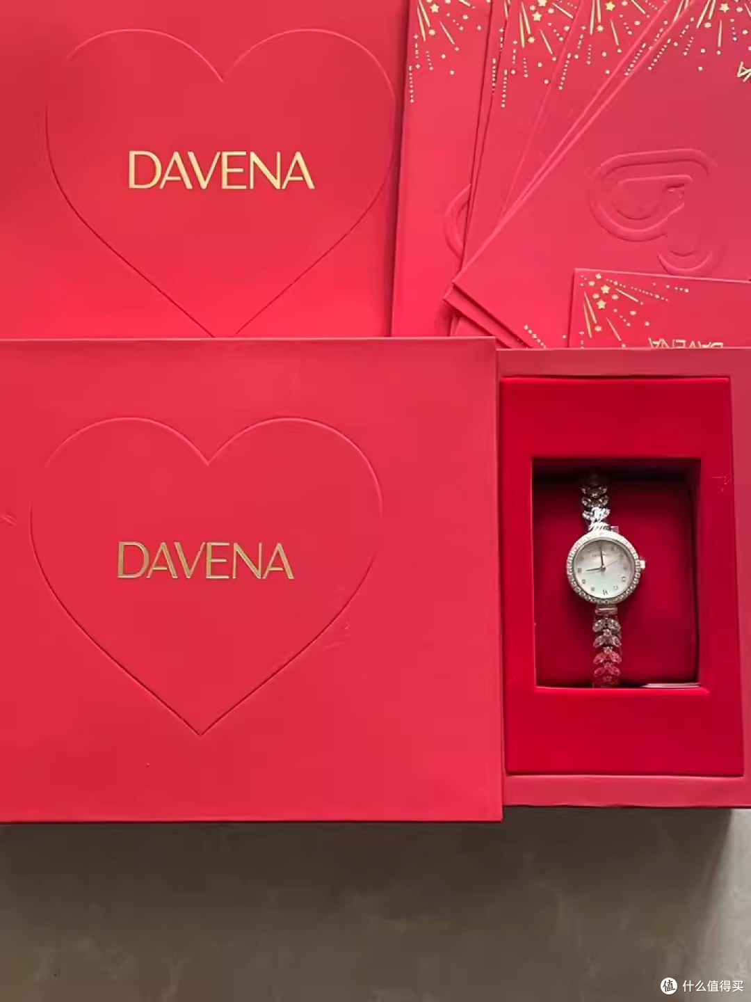 DAVENA 蒂玮娜美人鱼手表:腕间的梦幻臻品