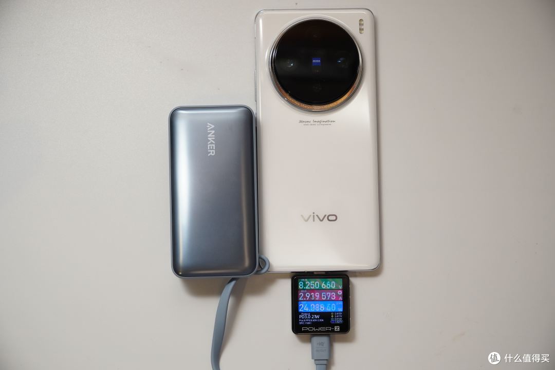 自购评测安克Nano30W自带线充电宝A1259 颜值与硅胶软线好评