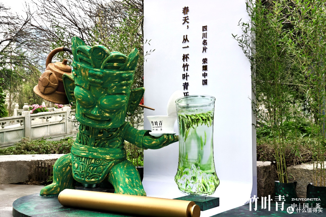 “四川名片”竹叶青上新彩罐系列，演绎“绿茶中的珍品”