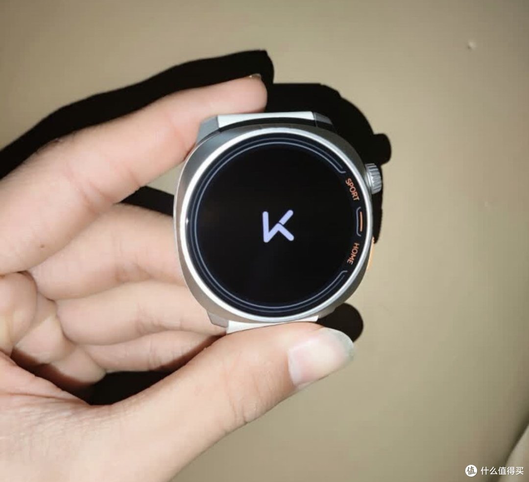 运动时就选Keep智能运动手表给女孩带来快乐。