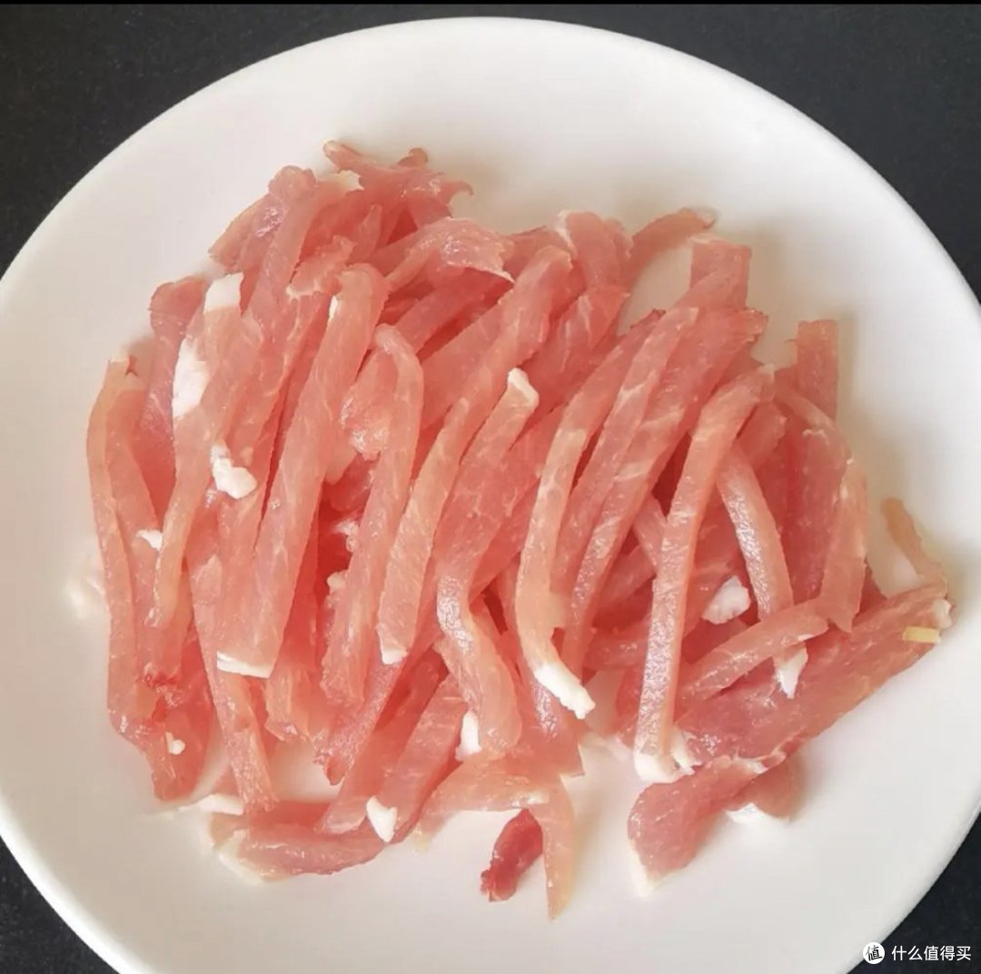 青椒炒肉丝:烟火气里的温柔滋味很好的一道营养美食
