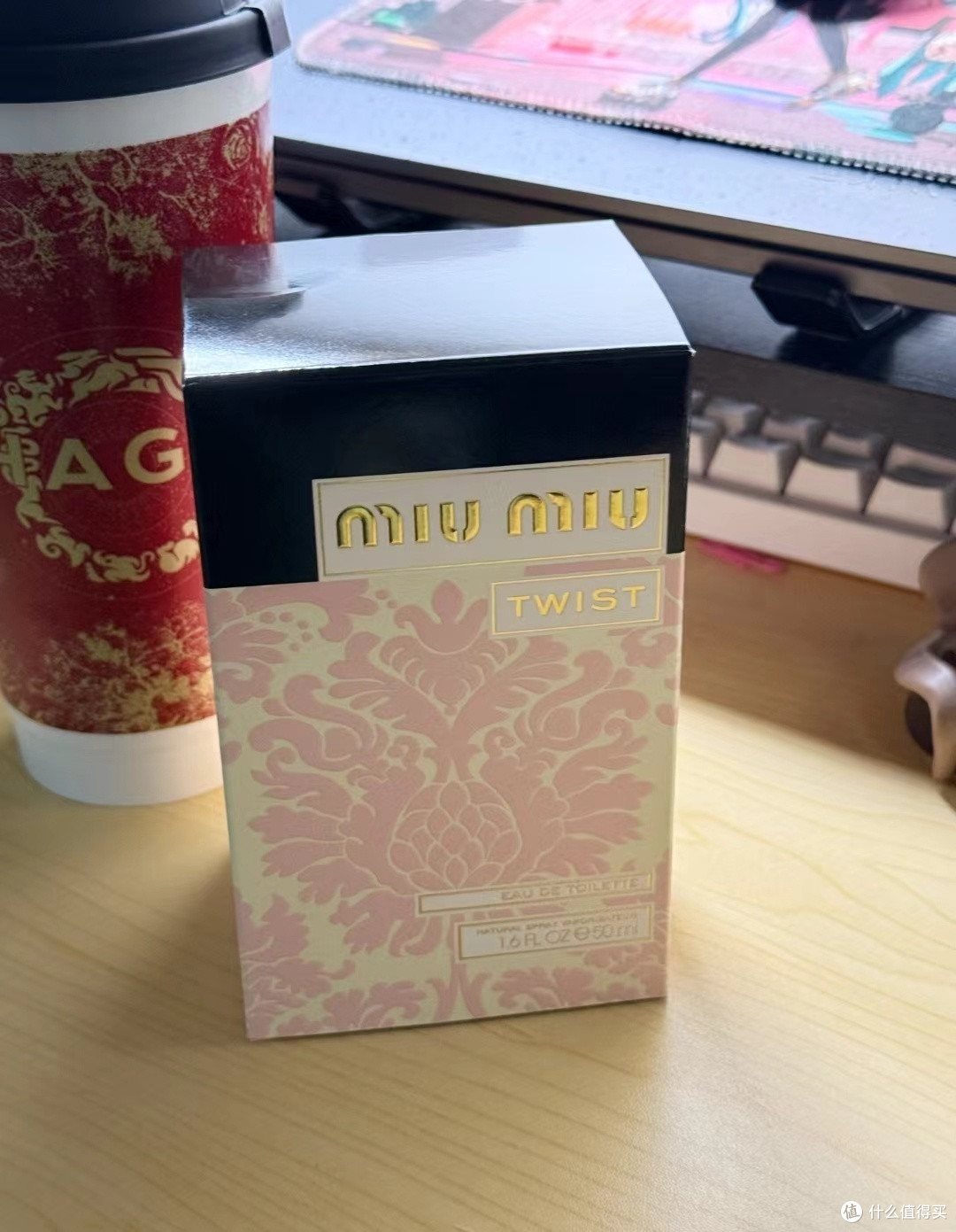 缪缪 游转幻境:香水中的奇幻之旅