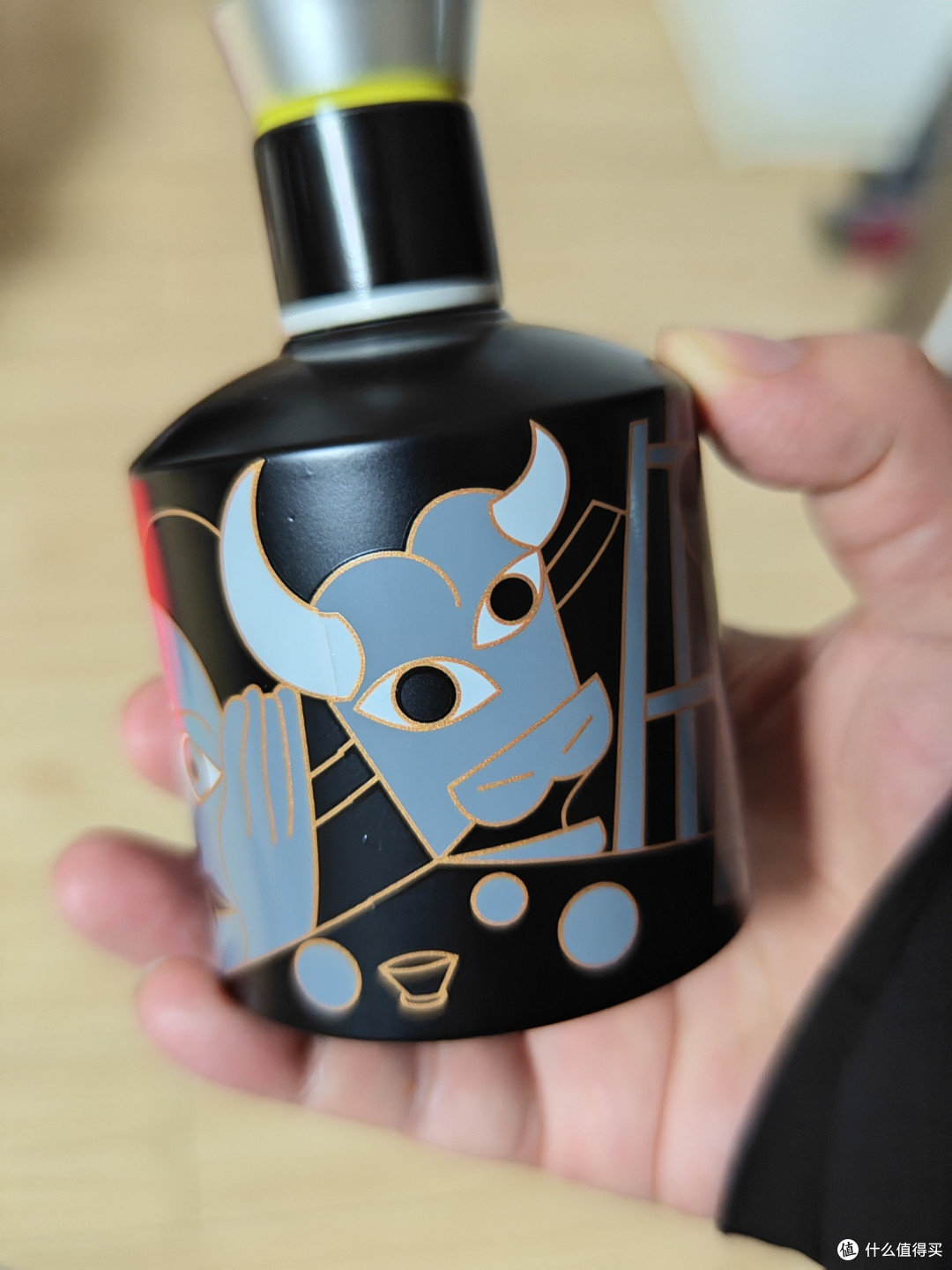 年前40一瓶入手的艺术舍得小酒,但我觉得还是不值啊
