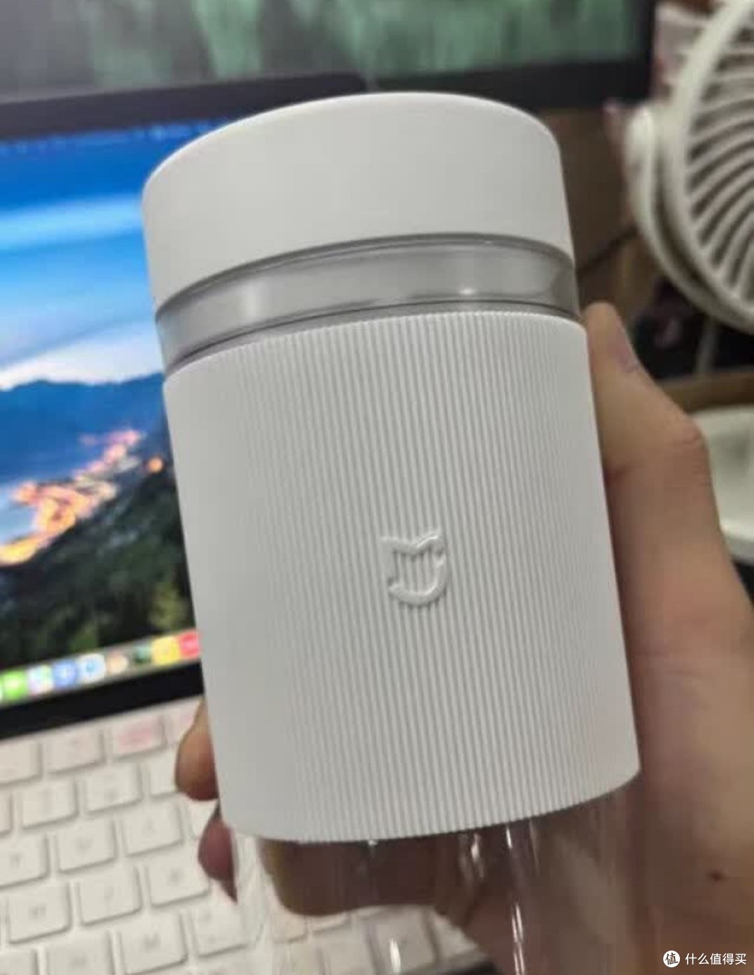 有了这台榨汁机，在家轻松实现果汁自由