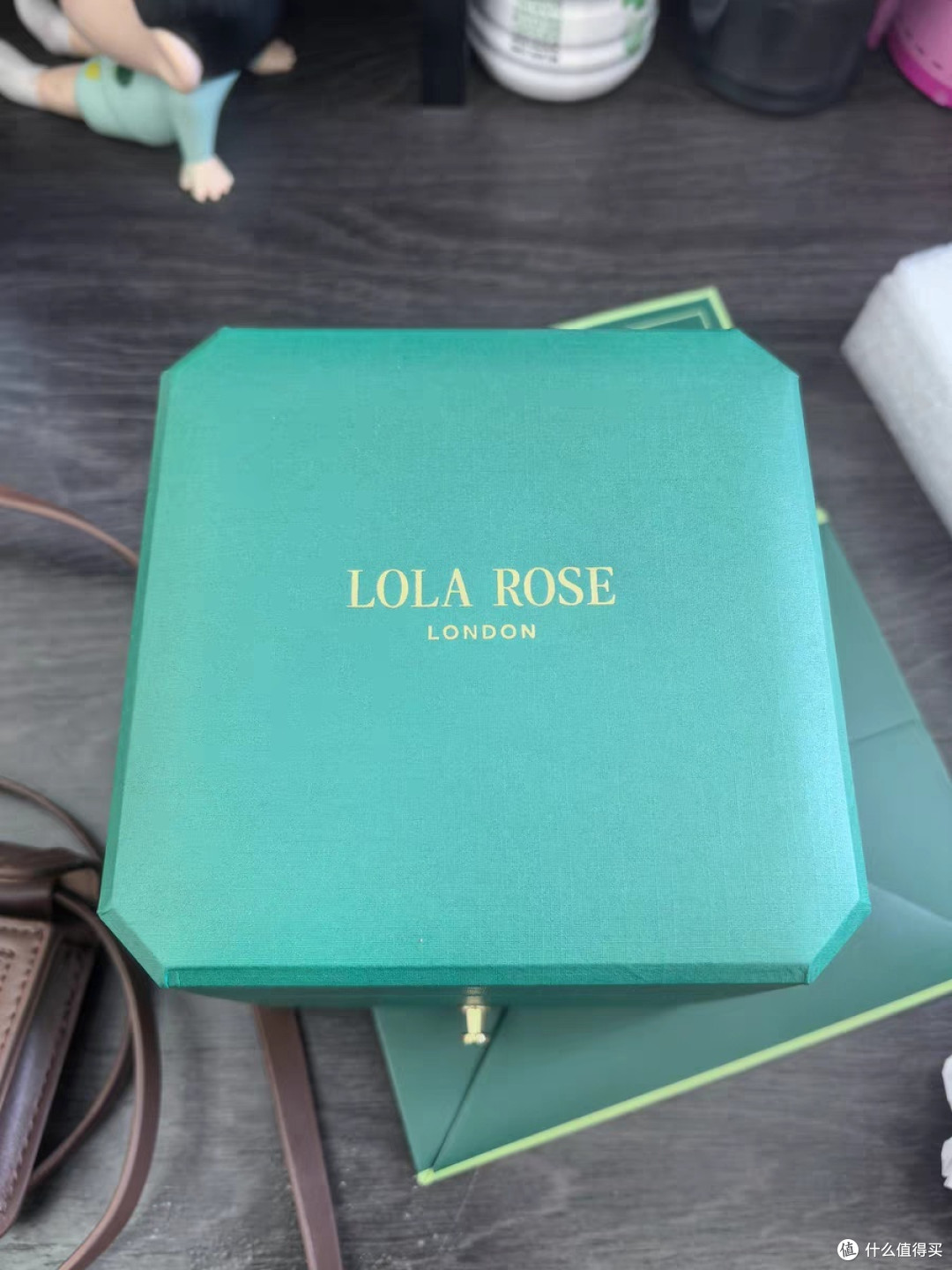 🌟“腕间绿意,优雅随行”——Lola Rose方糖小绿表的真实体验