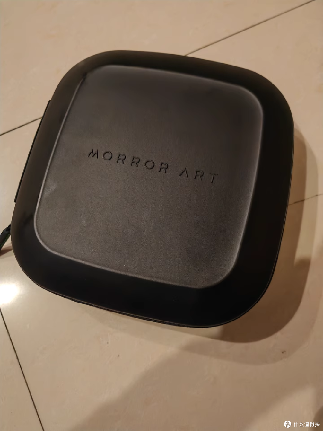 MORROR ART VWS 显示蓝牙耳机:科技与美学的融合