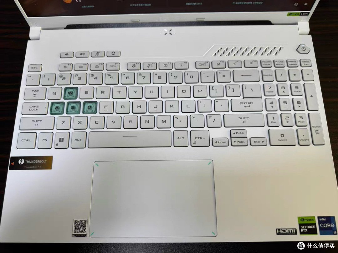 华硕天选5 Pro：办公“多面手”