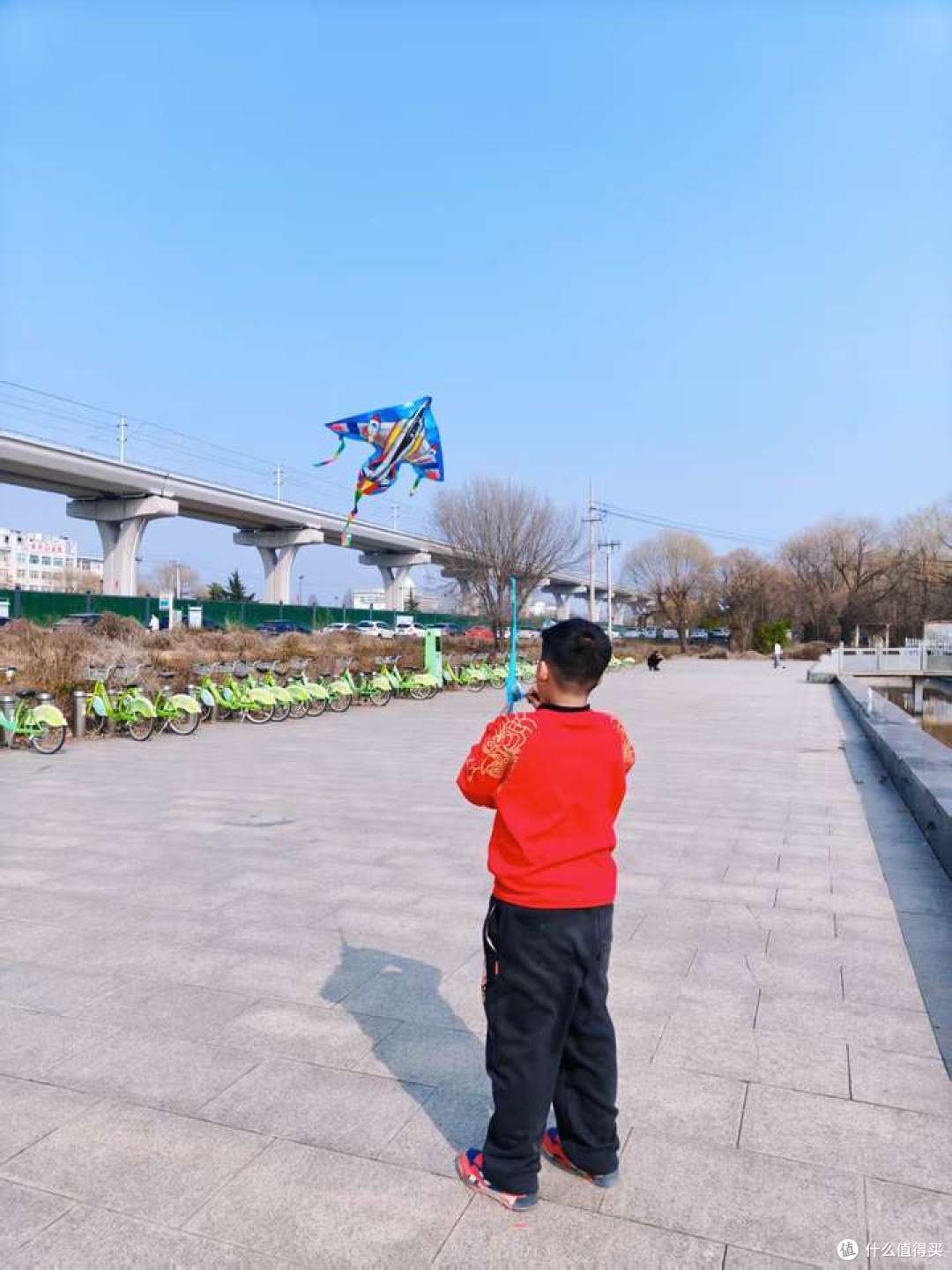 春天来了,平时运动量少的孩子,可以从强度低的运动开始锻炼哦~