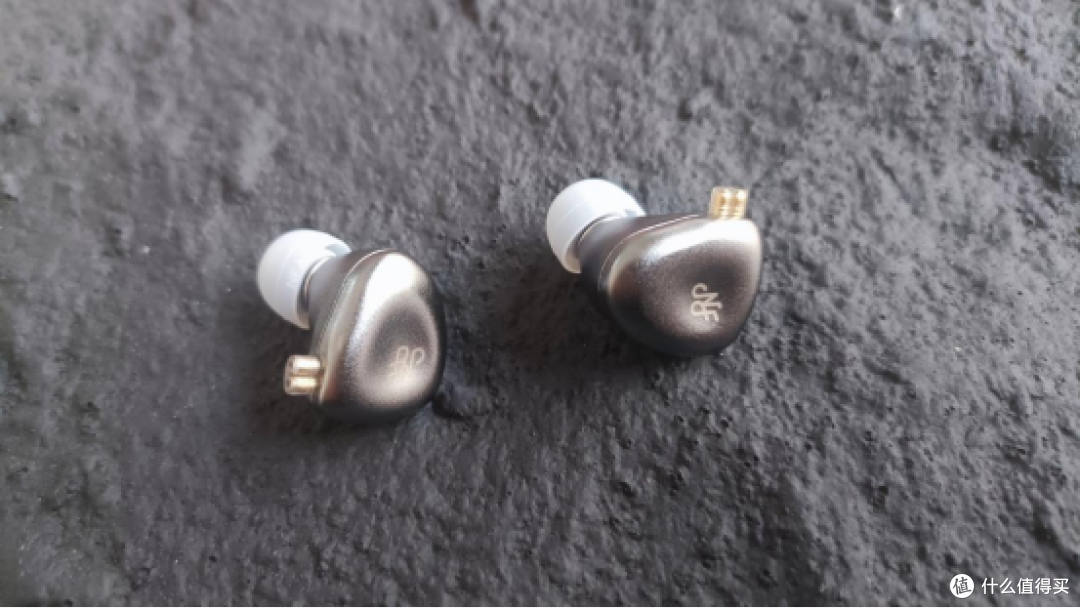 宁梵声学RA15有线HiFi耳机:金属腔体与双音管的可玩性革命
