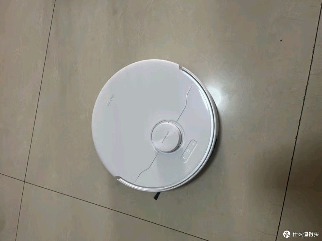 Mova扫地机器人P50甄选水箱版 —— 智能清扫,优雅生活新选择