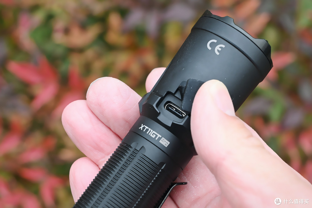新版升级更强悍,凯瑞兹 XT11GT Pro战术手电体验