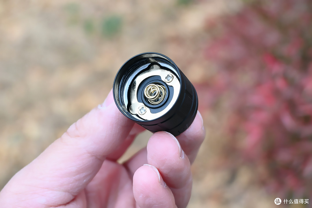 新版升级更强悍,凯瑞兹 XT11GT Pro战术手电体验