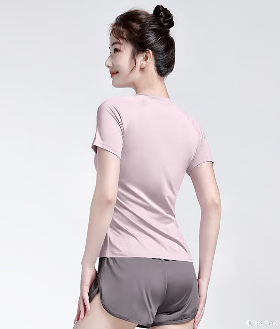 骆驼运动服瑜伽健身五件套装:舒适与时尚的完美结合