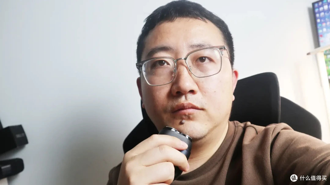 未野mini剃须刀深度测评：13000转超猛转速，快速剃净实现0残留