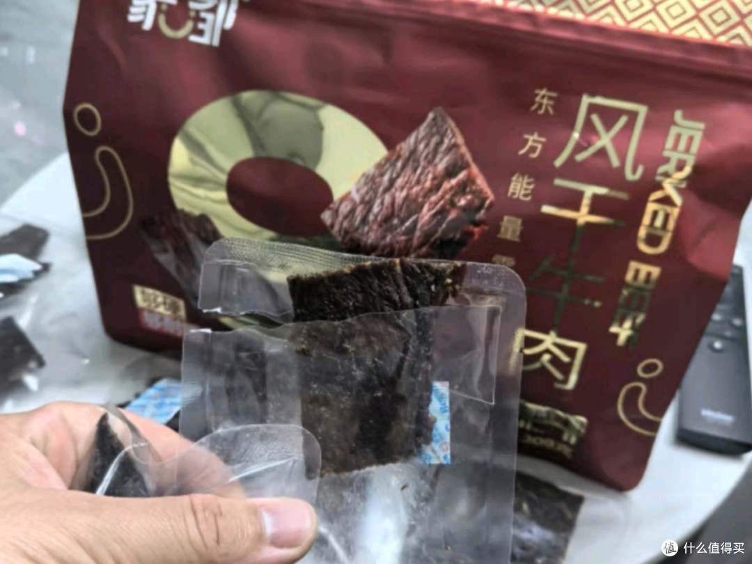 蒙都风干牛肉干：草原之味，混合风情，健康休闲新选择