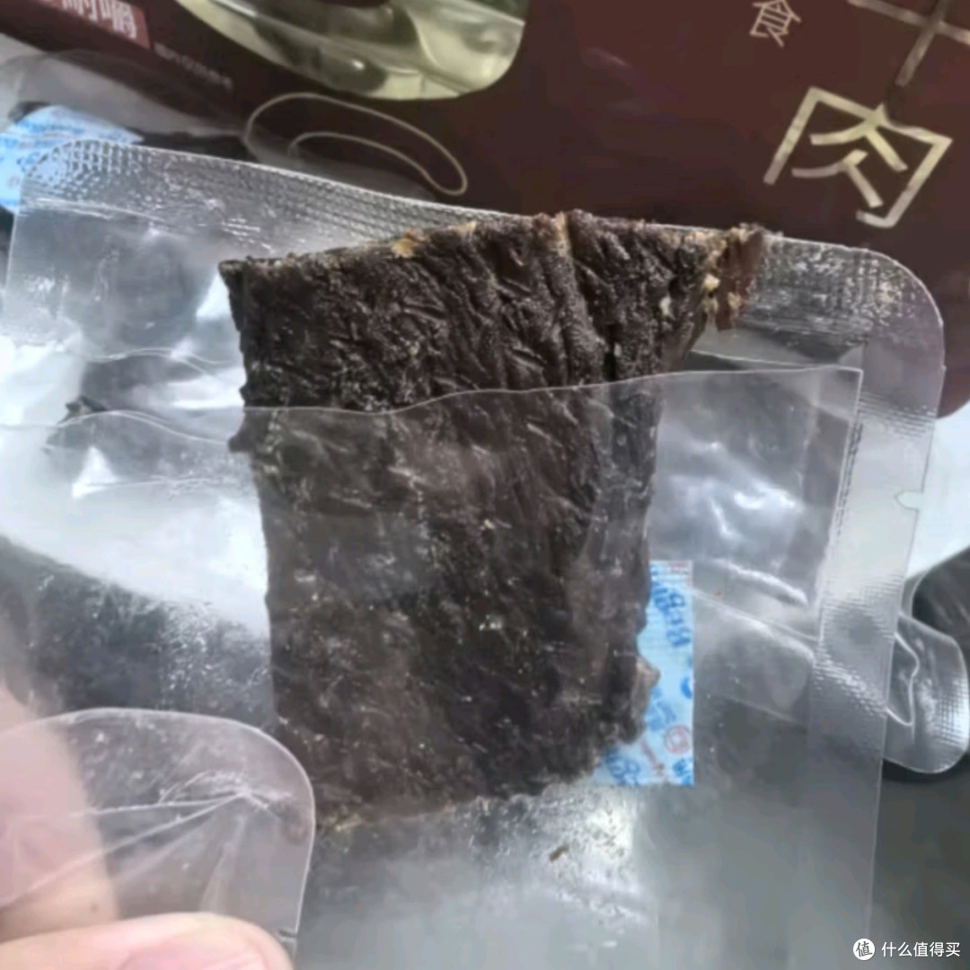 蒙都风干牛肉干:草原之味,混合风情,健康休闲新选择