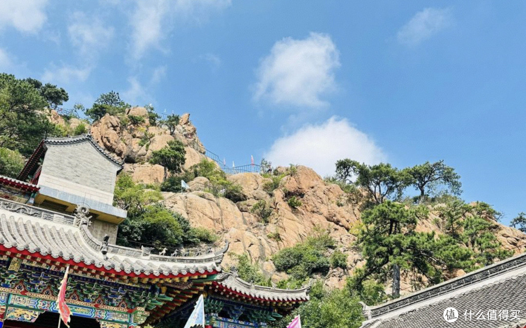 春季来临带着女神去游览千山风景名胜区，是个很不错的拍照胜地。