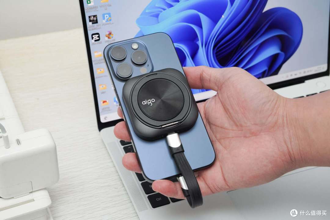 苹果全家桶新CP!iPhone/iPad/Mac通吃aigo P5S磁吸移动硬盘评测