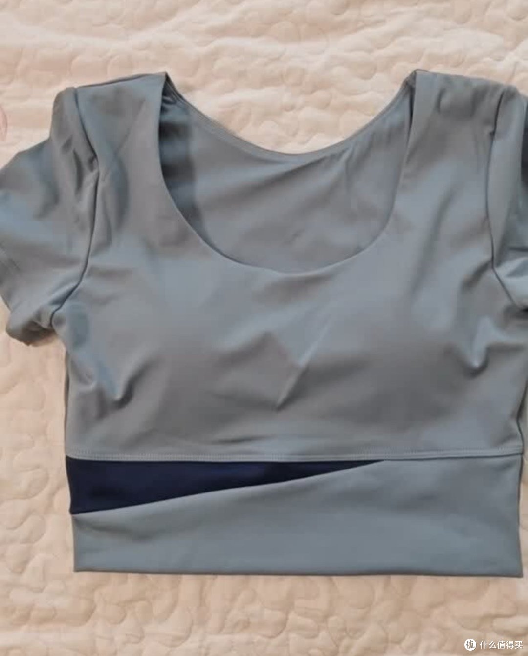 被同事追着问的瑜伽服,居然是它