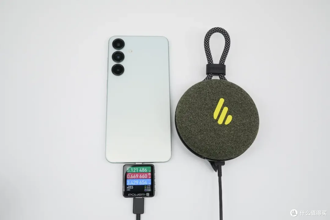 中端机皇?4900mAh+45W 有线快充,三星 S25 +手机充电评测