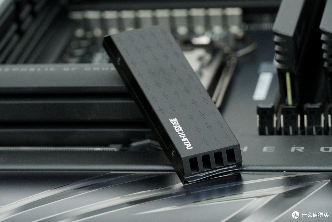用数据说话,PCIe 5.0 的致态TiPro9000 4TB是RTX 50系的绝佳搭子