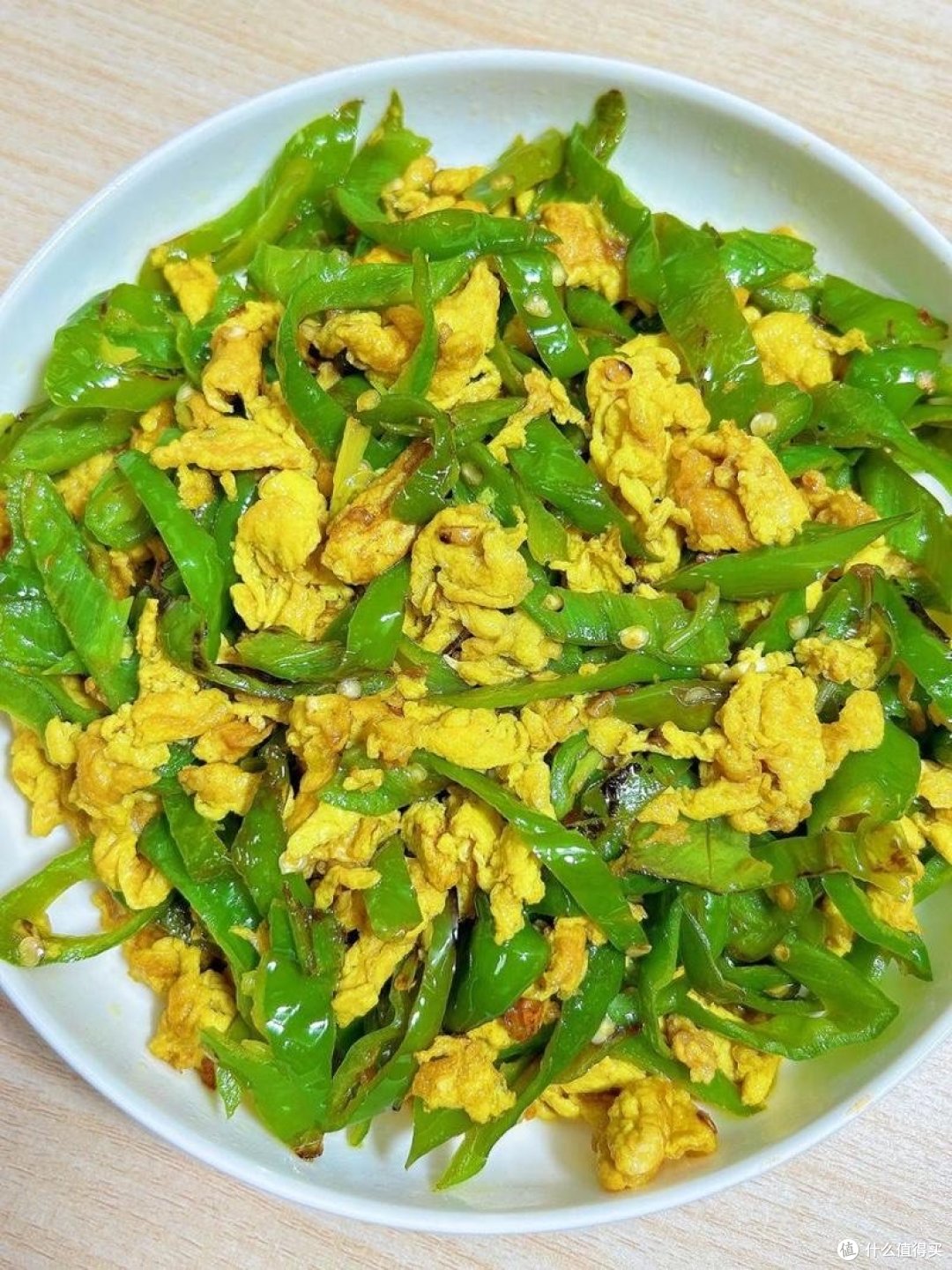青椒炒鸡蛋:简单中的美味哲学