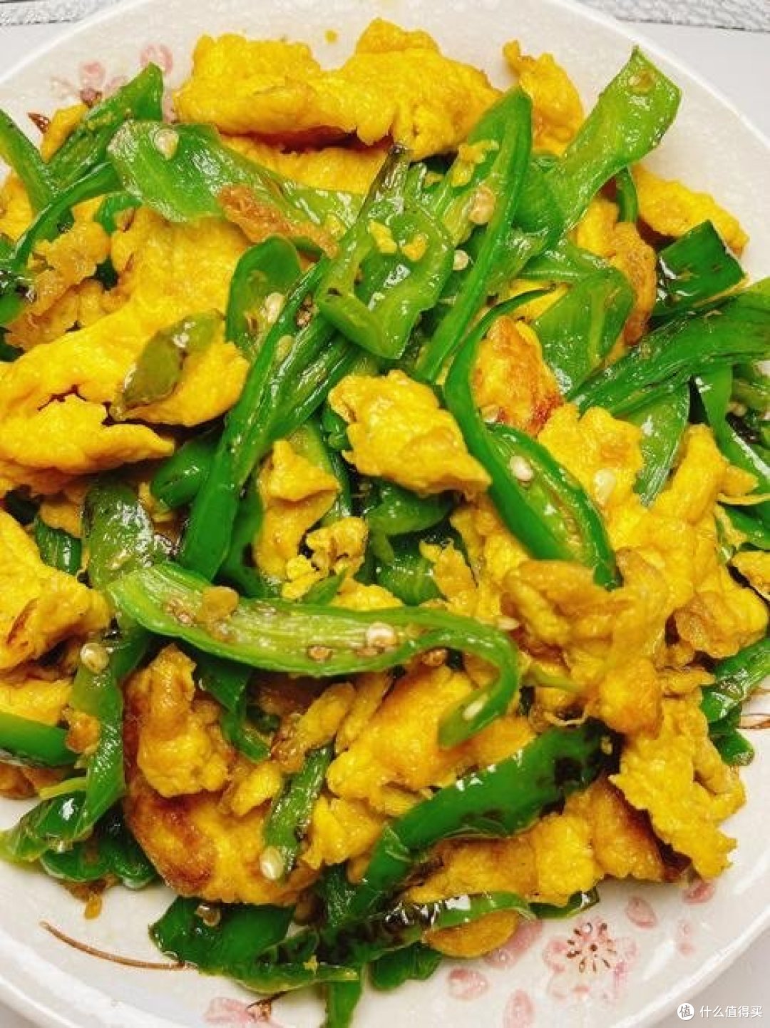 青椒炒鸡蛋:简单中的美味哲学