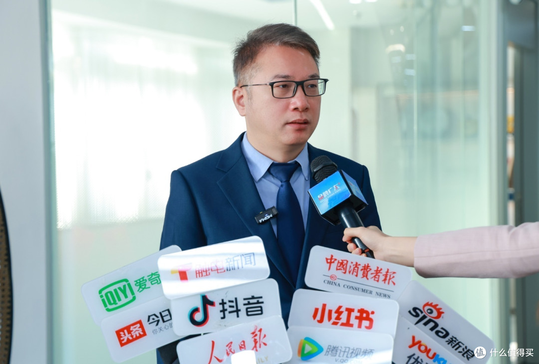 坚果投影品质获赞，将参与2025广东3·15维权打假论坛