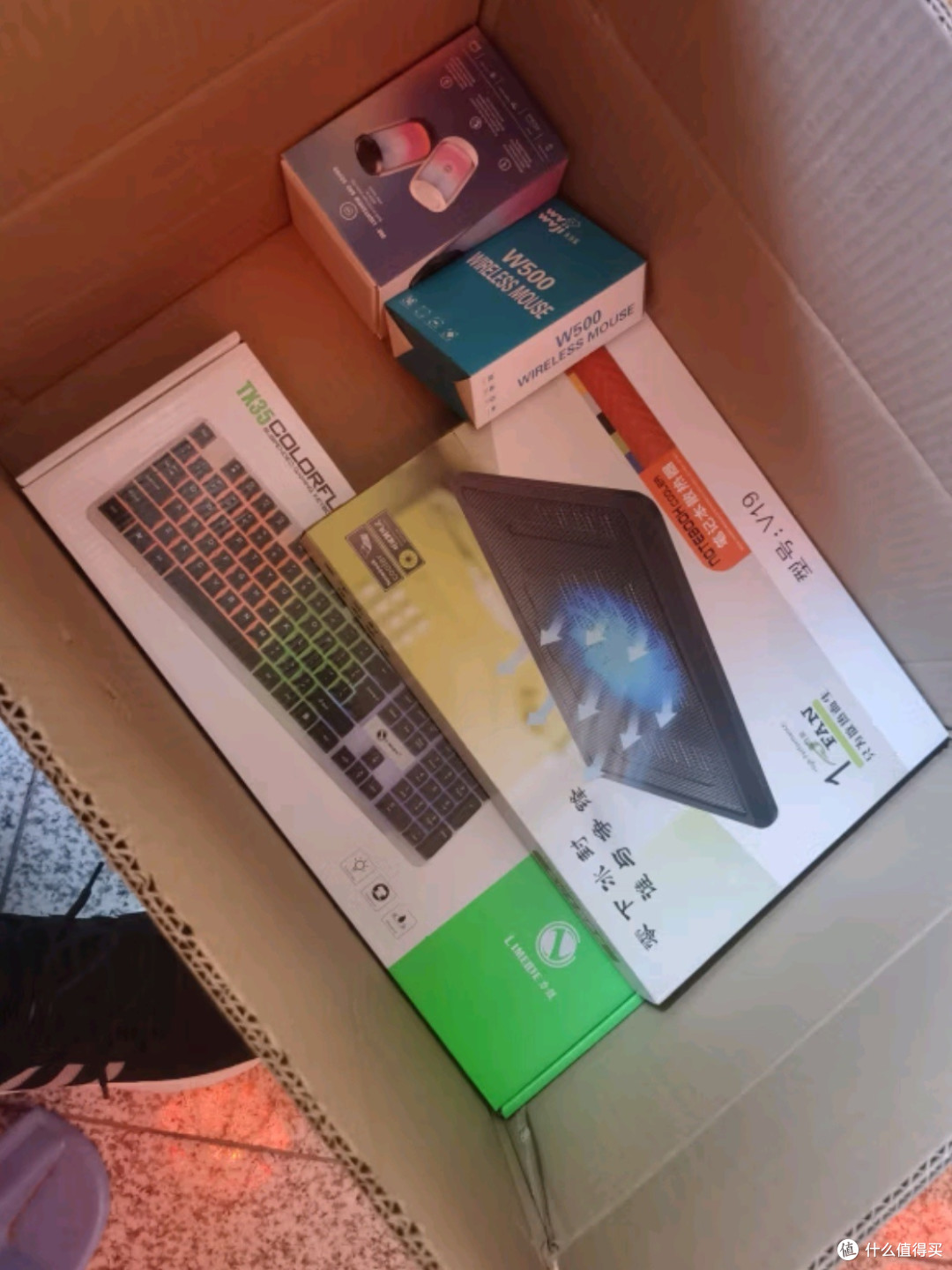 酷睿i9+4G满血独显,金属AI轻薄本,办公编程设计电竞全能王