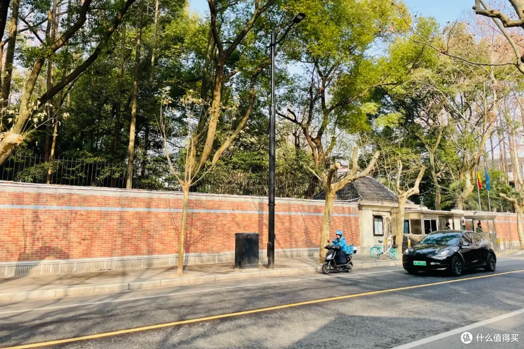 好看又好逛!这条百年小马路的玩法怕是本地人都不知道!