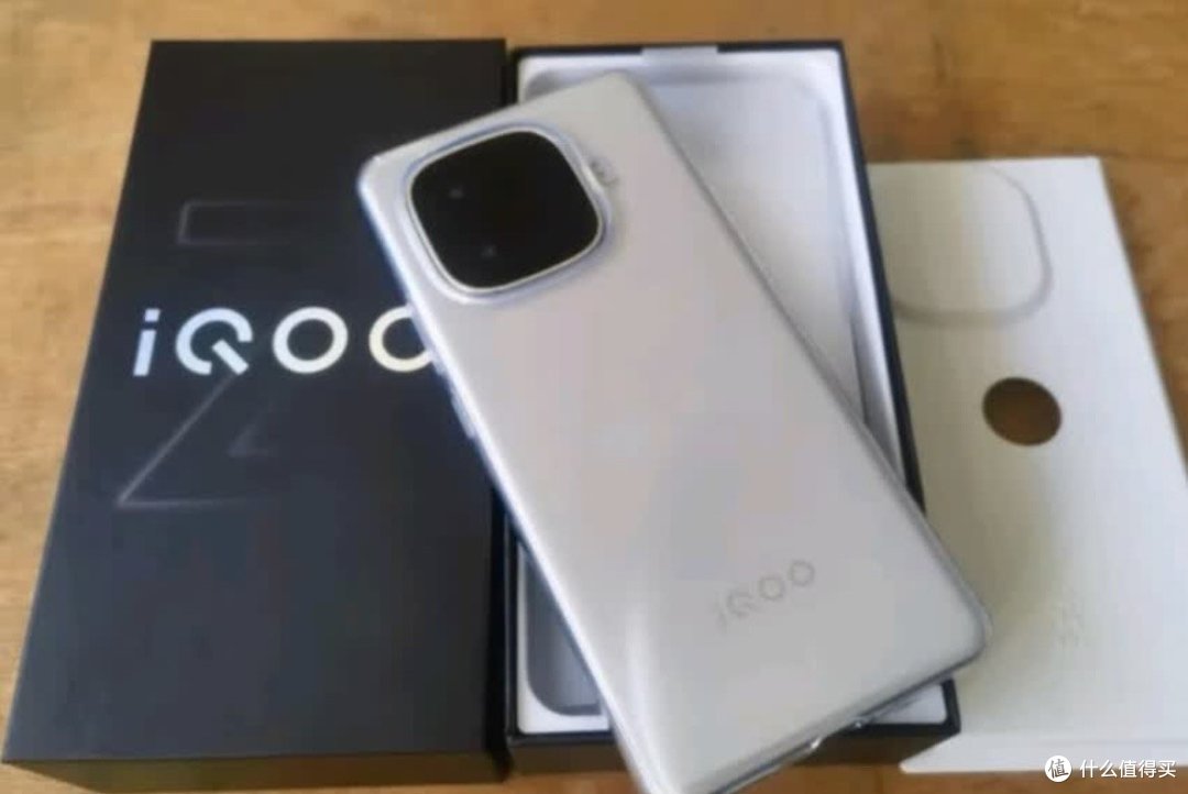 续航与性能兼备,iQOO Z9 Turbo来了