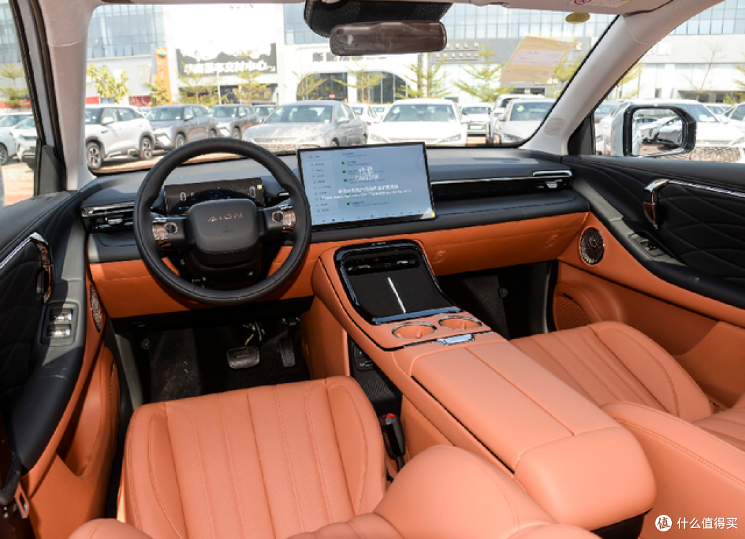 13万抄底650km大SUV，埃安V霸王龙650智享版，纯电续航是大卖点？