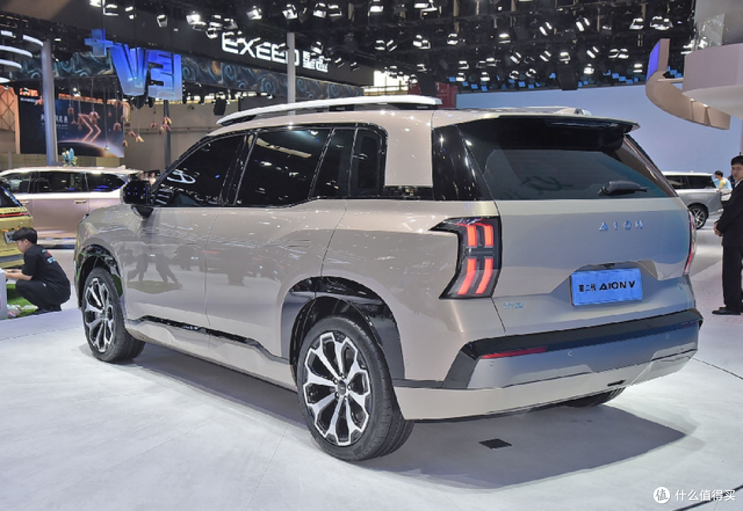 13万抄底650km大SUV，埃安V霸王龙650智享版，纯电续航是大卖点？