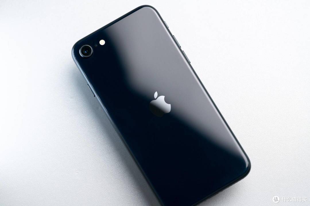 谁说备用机只能用安卓?iPhone SE3可能是最有性价比的苹果备用机