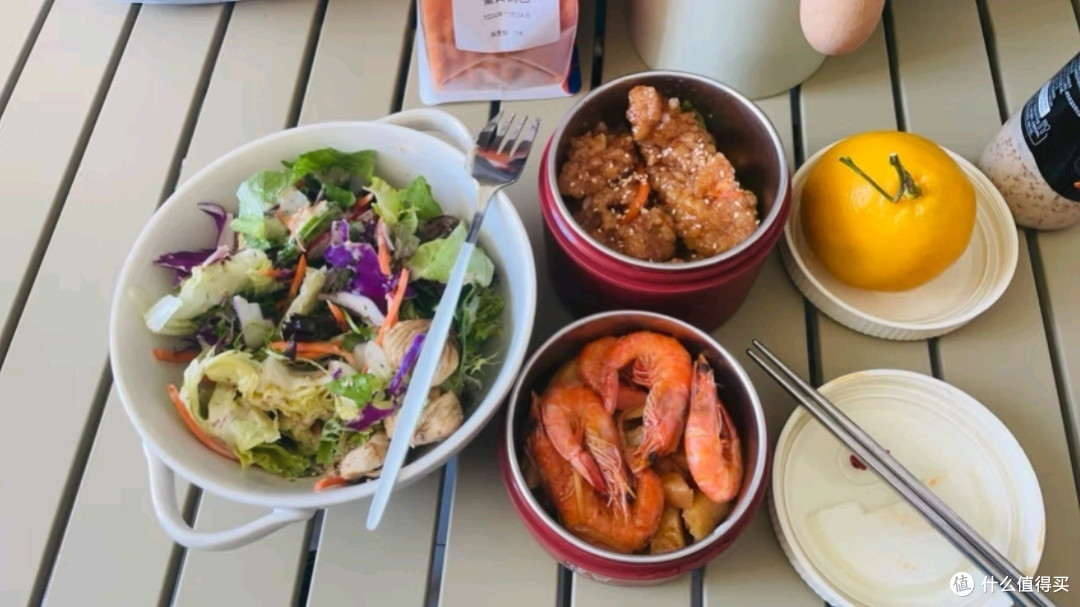 绿食者之享：解锁蔬菜沙拉的清新轻食魅力