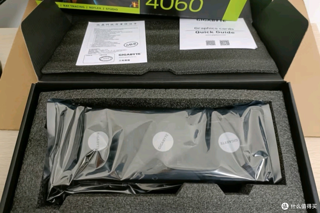 技嘉4060显卡:2K电竞游戏与设计的性能之选