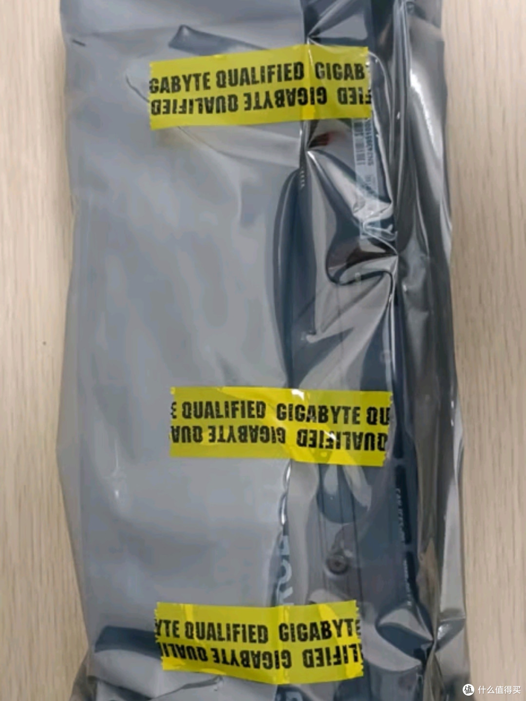 技嘉4060显卡:2K电竞游戏与设计的性能之选