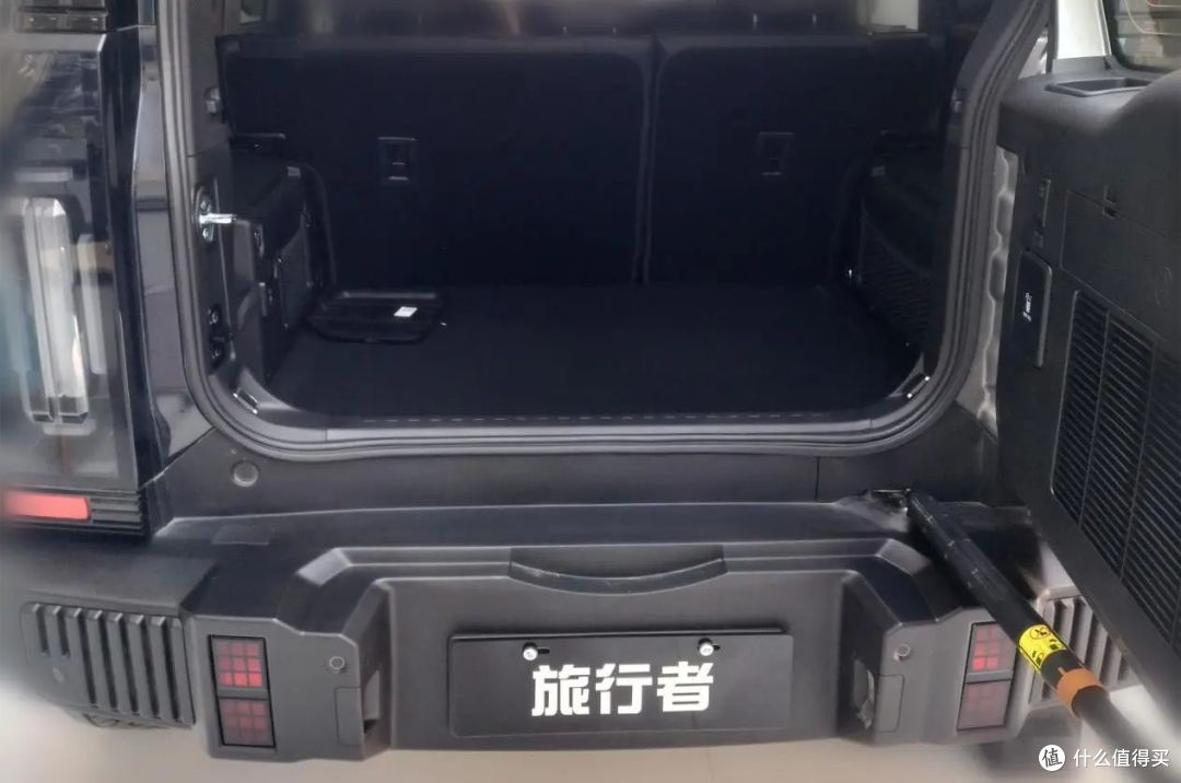 捷途旅行者:靠造型吸引男性客户,竞品高度对标坦克300