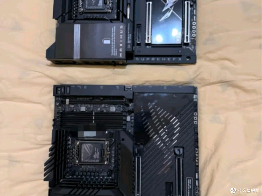 ROG STRIX Z890-A GAMING WIFI S吹雪主板+Intel U7 265K CPU