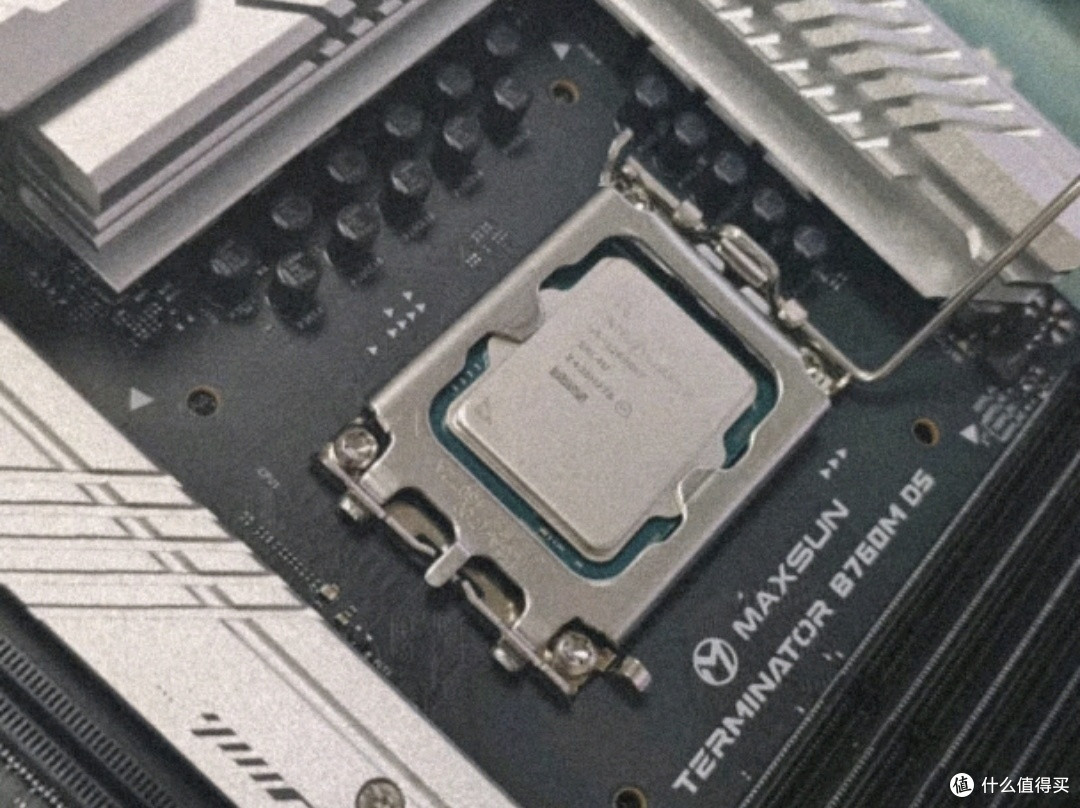 英特尔酷睿i5-12600KF，游戏利器！