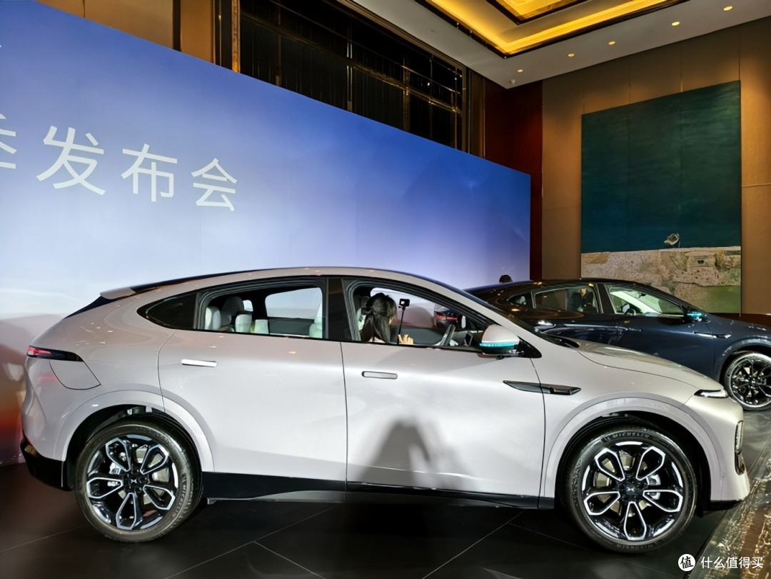 下一个爆款来了!17.68 万元起,全能轿跑SUV 2025款小鹏 G6正式上市