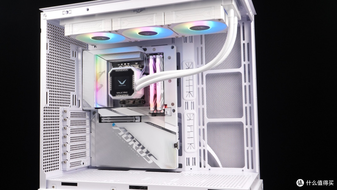 颜值天花板:技嘉B650E AORUS STEALTH ICE冰雕背插主板评测