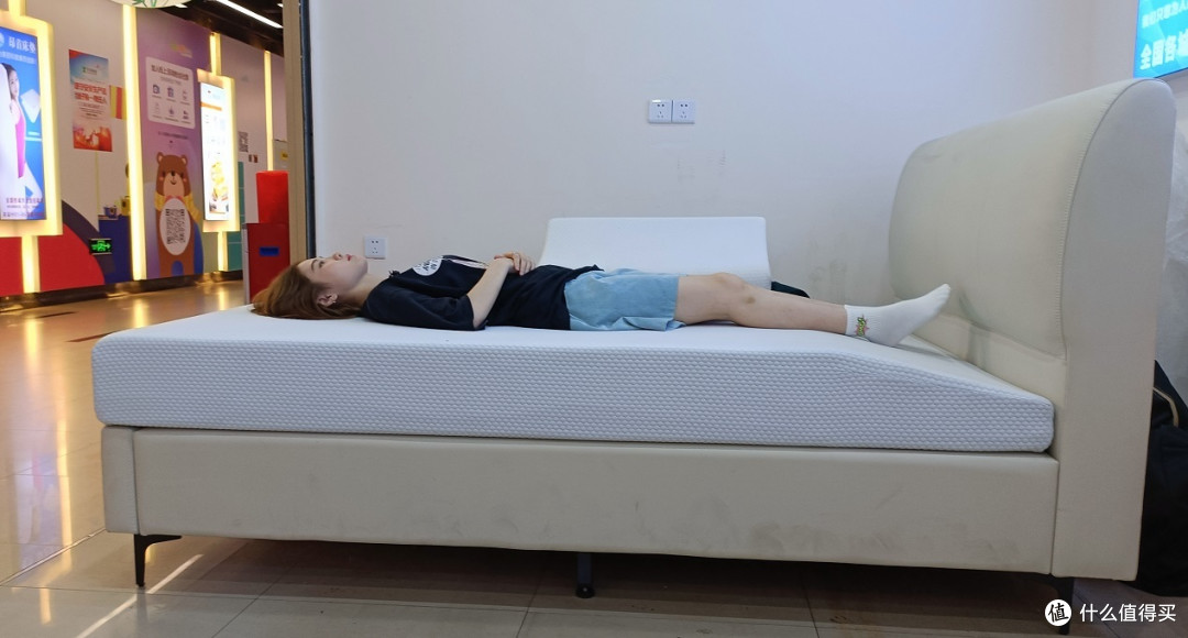 什么是护脊床垫？它有什么特点？
