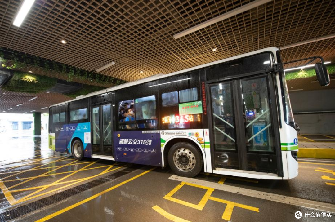 智能网联汽车进入“全民时代”,长沙“车路云一体化”价值突显