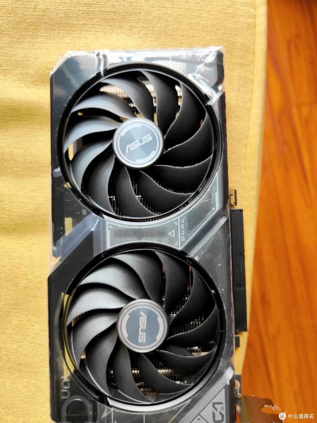 显卡选购翻新电竞利器:华硕ROG STRIX显卡评测