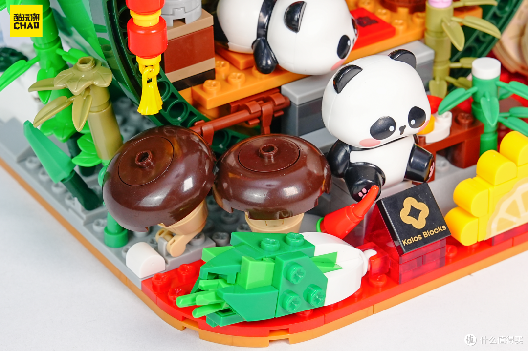 积木熊猫竹居:火锅、麻将、温泉...国宝的日常也太爽了吧!