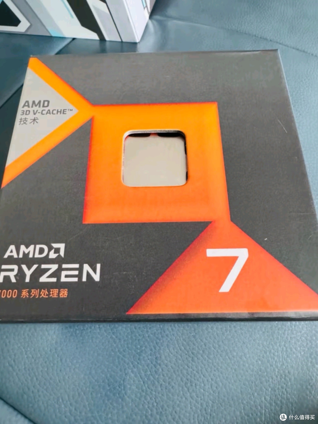 AMD锐龙7 7800X3D游戏处理器:畅玩无畏契约与CSGO的极致体验