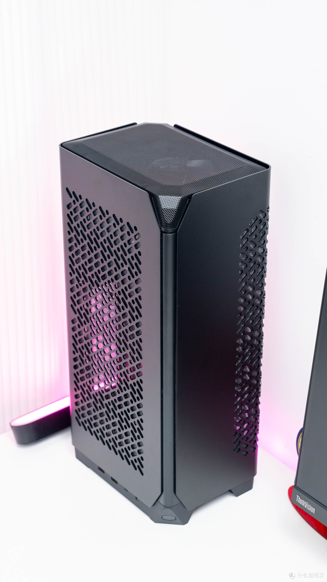 竖装ITX主机:酷冷至尊100 Air华擎 Z890i索泰5080SOLID装机分享
