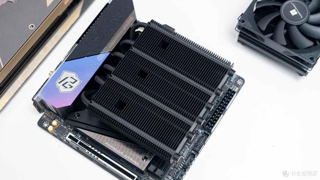 竖装ITX主机:酷冷至尊100 Air华擎 Z890i索泰5080SOLID装机分享