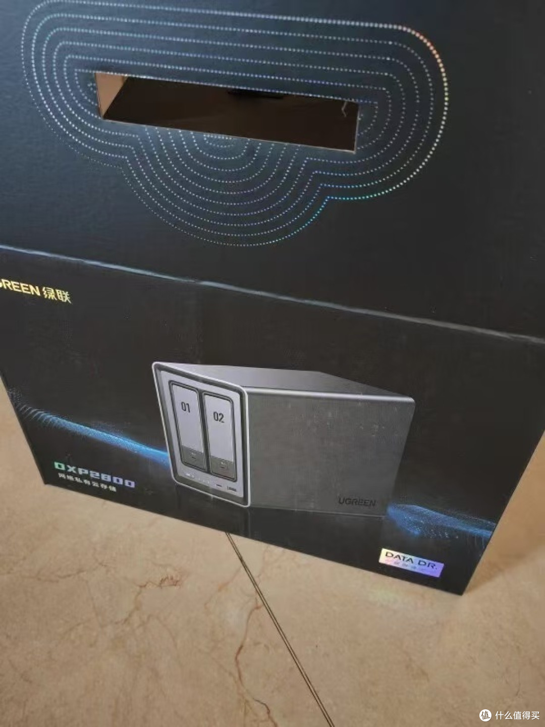以绿联私有云八盘位 NAS 为例,它绝非智商税。